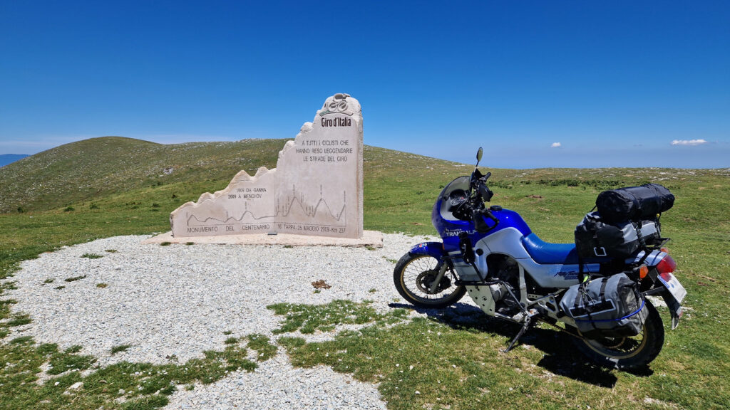 Motorcycle On Giro D Italia 1 Edited 1024x576
