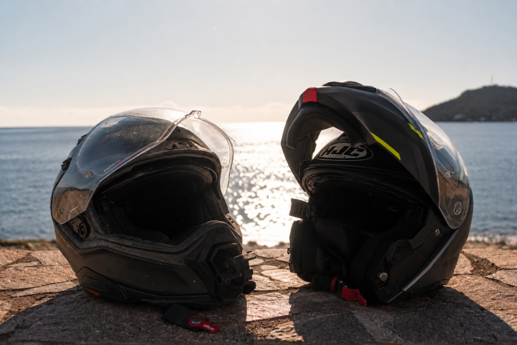 How to Choose the Right Motorcycle Helmet for Touring Full face, modular, and adventure motorcycle helmet types compared