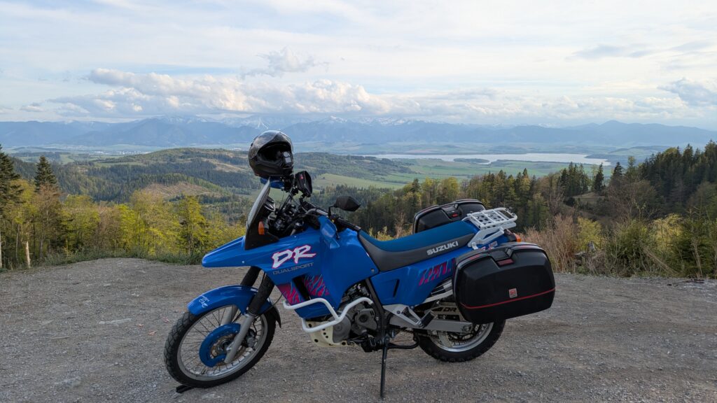 How to Choose the Right Motorcycle Helmet for Touring Motorcycle touring helmet on a bike, ready for a long-distance ride